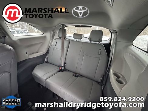 Used 2024 Toyota Sienna XLE image 16