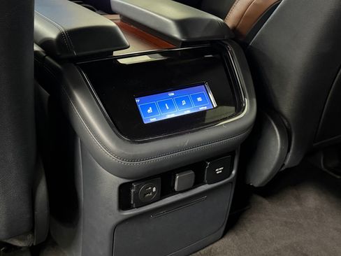 Used 2023 Lincoln Navigator Reserve AWD/4WD image 42