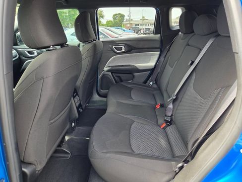 Certified 2025 Jeep Compass Sport AWD/4WD image 14