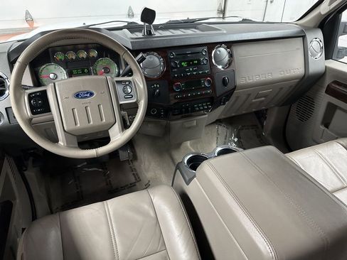 Used 2008 Ford F550 4x4 Crew Cab Super Duty image 14