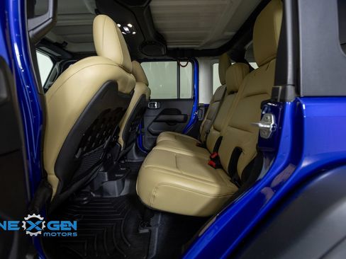 Used 2019 Jeep Wrangler Unlimited Rubicon AWD/4WD image 24
