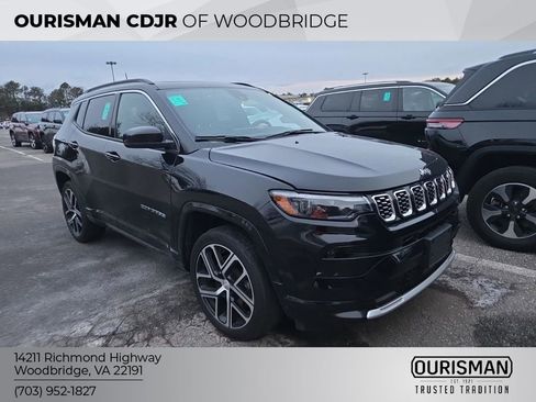 Used 2024 Jeep Compass Limited w/ Elite Group image 1