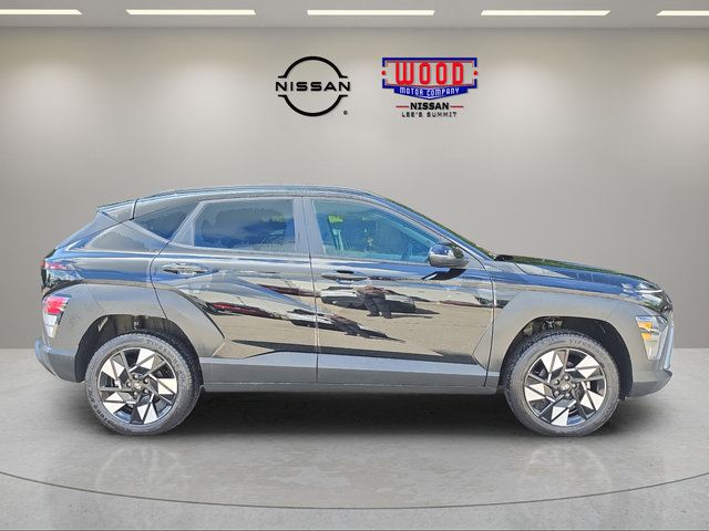 Used 2025 Hyundai Kona SEL AWD/4WD image 2