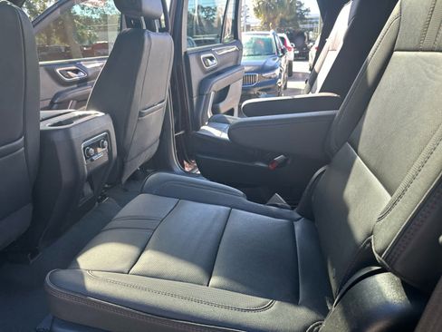 Used 2022 Chevrolet Tahoe RST w/ Luxury Package image 25