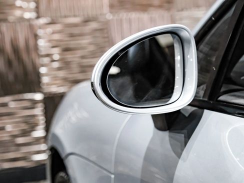 Used 2018 Porsche Macan S image 34