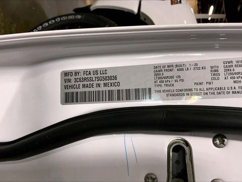 New 2025 RAM 2500 Limited image 13