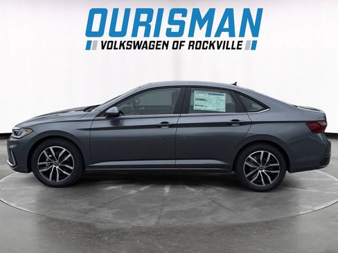 New 2026 Volkswagen Jetta SE image 3