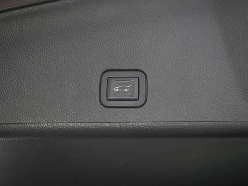 Used 2014 Cadillac SRX Luxury AWD/4WD image 11