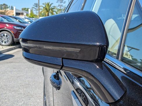 Certified 2023 Lincoln Nautilus Reserve w/ Equipment Group 201A image 12