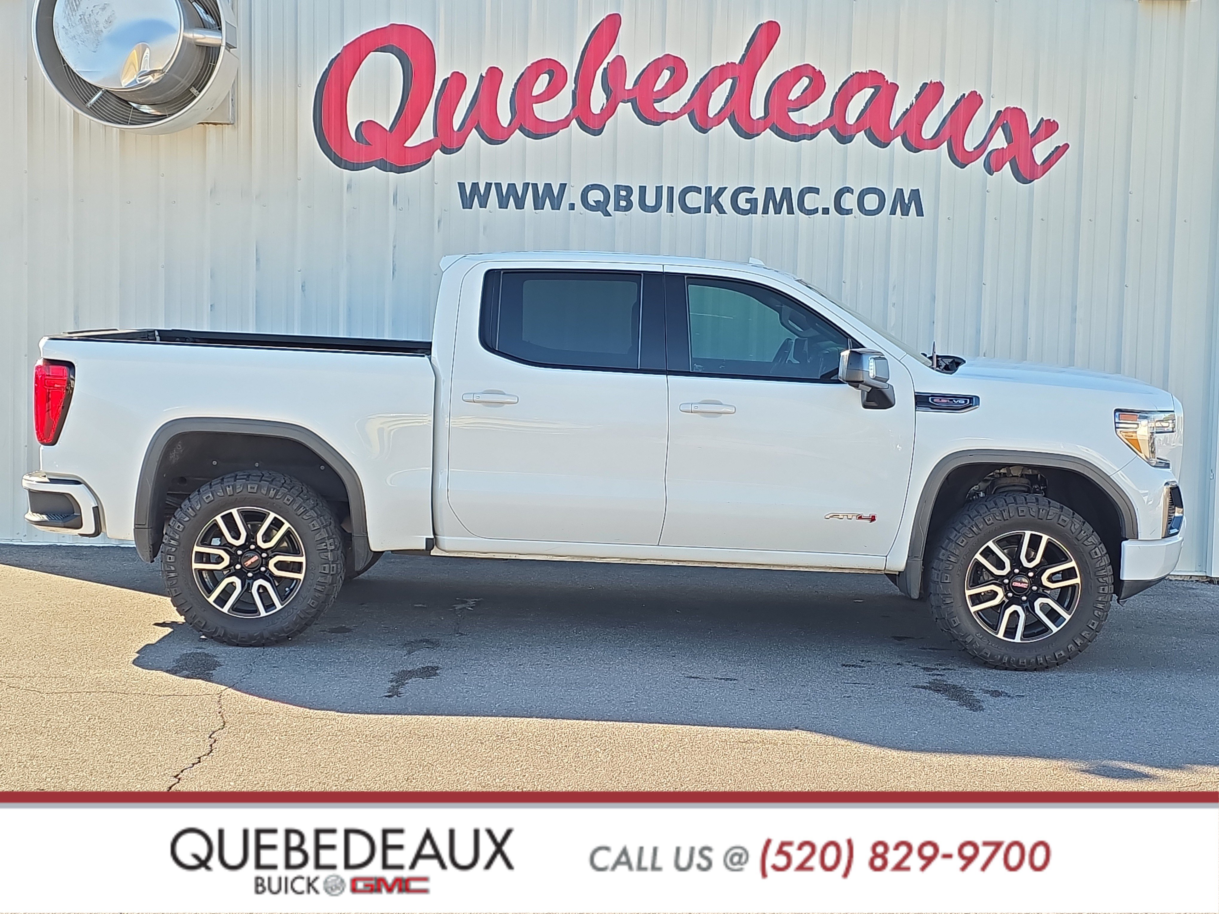 Used 2020 GMC Sierra 1500 AT4 w/ Technology Package AWD/4WD image 9