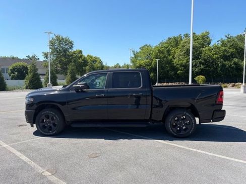 New 2026 RAM 1500 Express AWD/4WD image 3