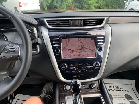 Used 2019 Nissan Murano Platinum FWD image 12