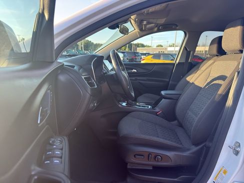Certified 2024 Chevrolet Equinox LT AWD/4WD image 11