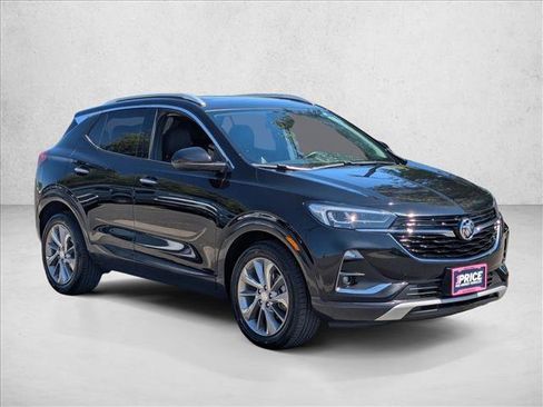 Used 2023 Buick Encore GX Essence w/ Experience Buick Package FWD image 3
