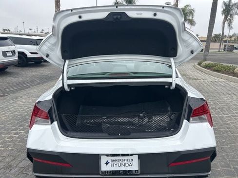 New 2026 Hyundai Elantra Sport image 28