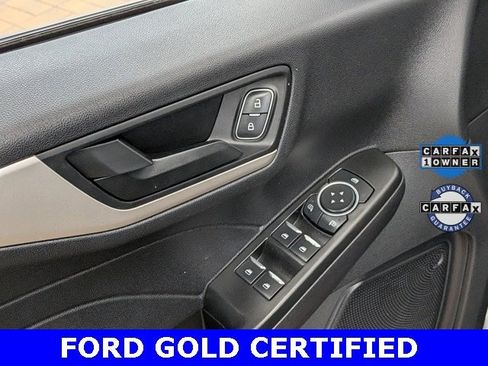 Certified 2022 Ford Escape SE w/ SE Sport Appearance Package image 14