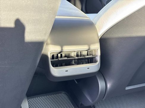 Used 2022 Tesla Model 3 Long Range image 24