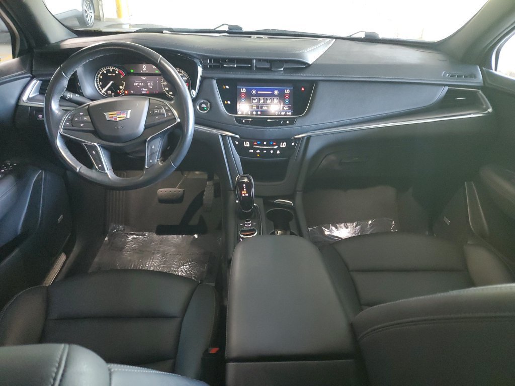 Used 2023 Cadillac XT5 Luxury FWD image 16