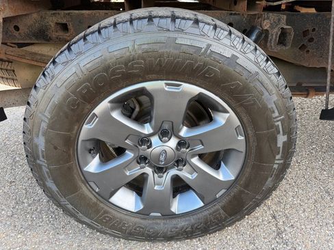 Used 2012 Ford F150 STX w/ STX Decor Pkg image 17