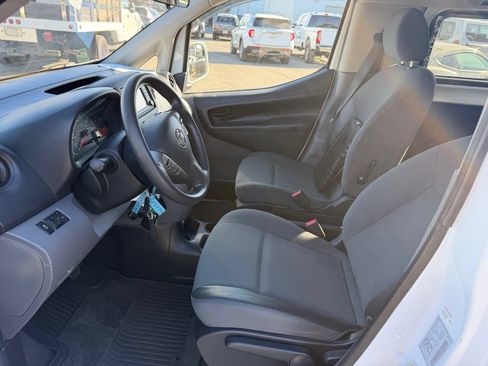 Used 2018 Nissan NV200 SV w/ Navigation Package FWD image 10
