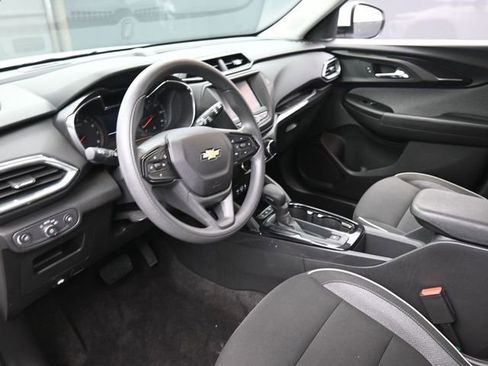 Used 2023 Chevrolet TrailBlazer LT image 9