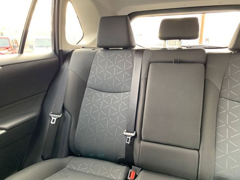 Used 2025 Toyota RAV4 XLE image 39