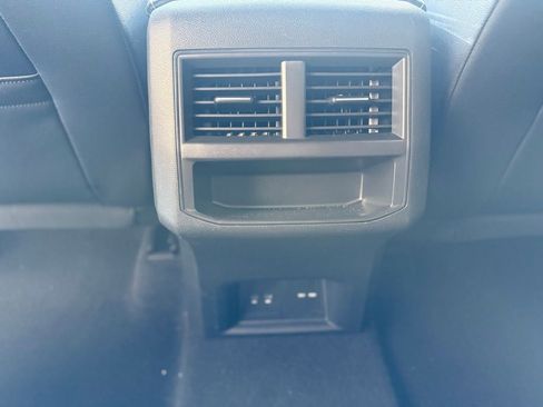 Used 2023 Volkswagen Atlas Cross Sport SE w/ Panoramic Sunroof Package image 17