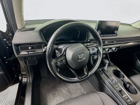 Used 2023 Honda Civic EX image 16