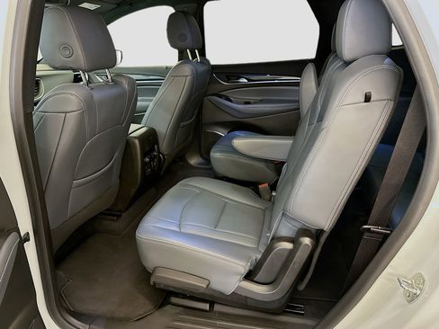 Used 2024 Buick Enclave Premium image 29