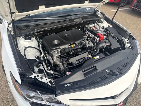 Used 2019 Toyota Camry SE image 42
