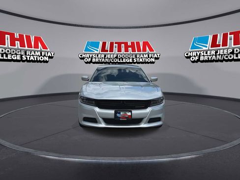 Used 2022 Dodge Charger SXT w/ Leather Interior Group RWD image 3