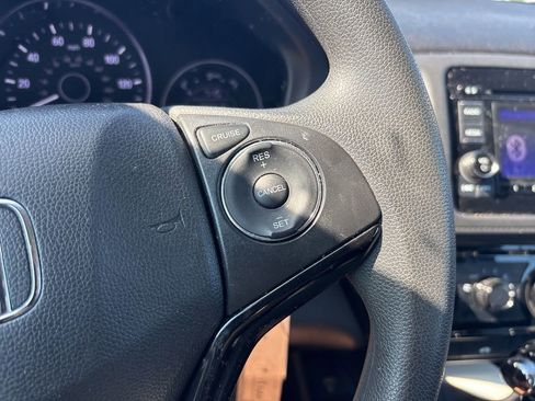 Used 2021 Honda HR-V LX image 21