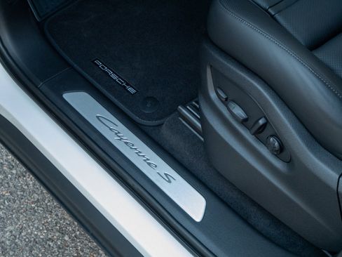 New 2026 Porsche Cayenne S image 26