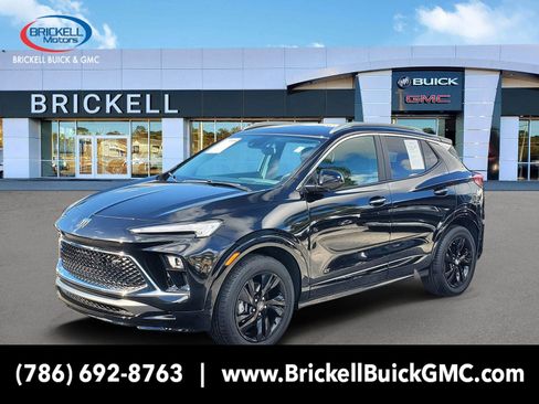 Used 2025 Buick Encore GX Sport Touring image 1