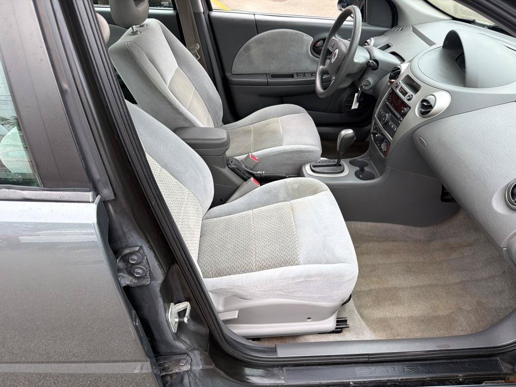 Used 2006 Saturn ION Level 3 w/ Enhanced Performance Pkg FWD image 9