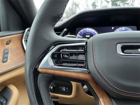 Used 2025 Jeep Grand Cherokee L Summit image 27