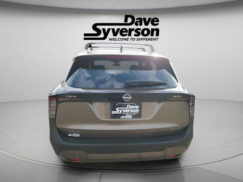 New 2026 Nissan Kicks SV w/ SV Premium Package image 3