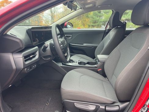 New 2025 Kia K4 LXS image 8