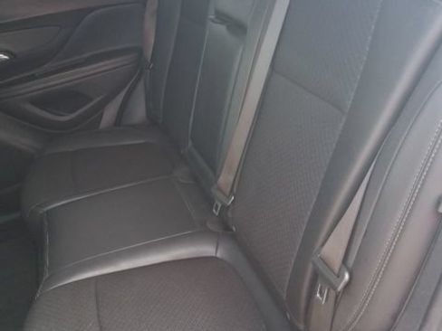 Used 2021 Buick Encore Preferred AWD/4WD image 21