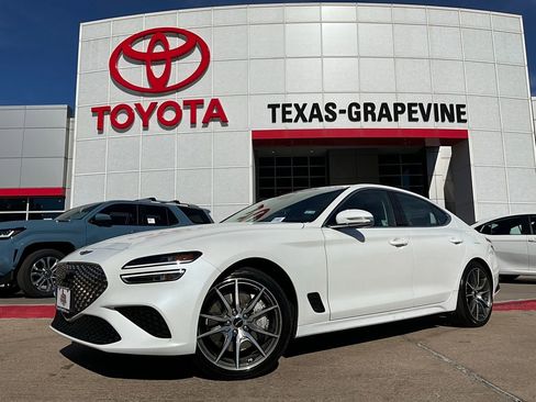 Used 2025 Genesis G70 2.5T image 2