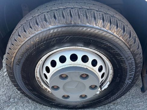 Used 2019 Mercedes-Benz Sprinter 170 Cargo image 9