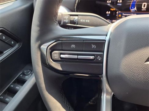 New 2025 Chevrolet Colorado LT w/ LT Convenience Package image 18