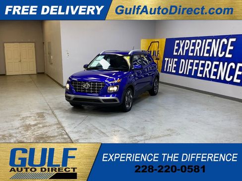 Used 2025 Hyundai Venue SEL FWD image 4