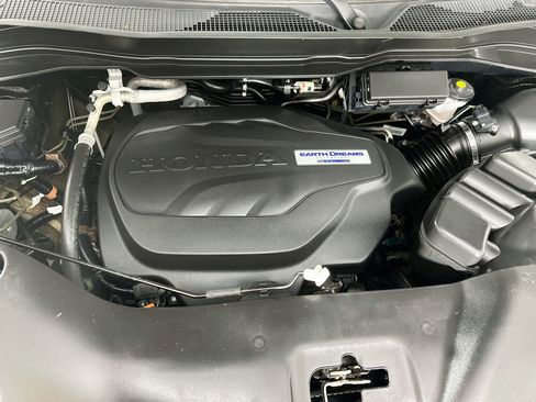 Used 2020 Honda Pilot EX image 32