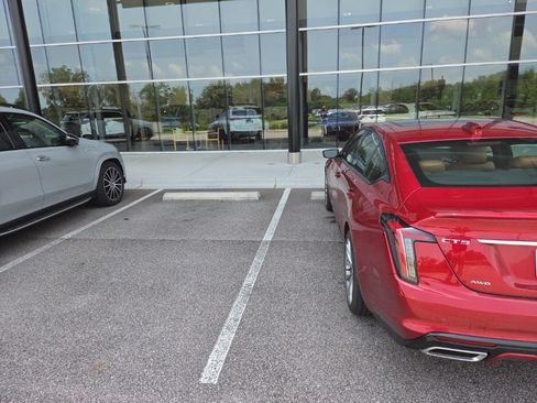 Used 2026 Cadillac CT5 Sport w/ Platinum Package AWD/4WD image 7