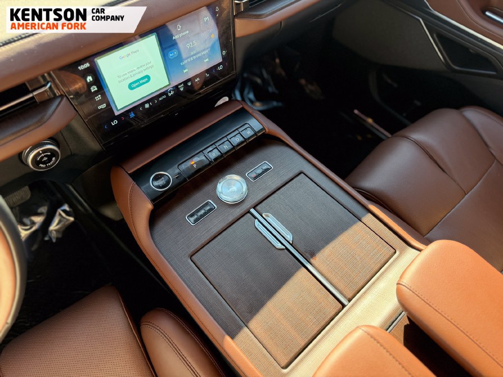Used 2025 Lincoln Navigator Reserve AWD/4WD image 22
