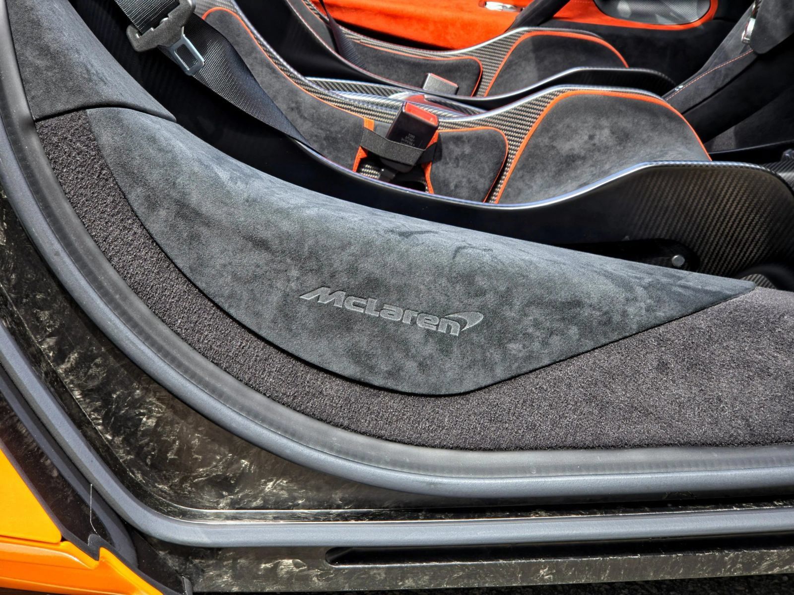 Used 2022 McLaren 765LT RWD image 49