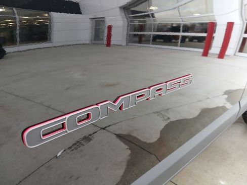 Used 2022 Jeep Compass Trailhawk image 36