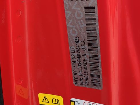 Used 2021 Jeep Wrangler Unlimited Rubicon w/ Xtreme Recon 35" Tire Package image 66