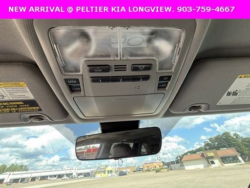 Used 2017 Toyota Highlander XLE image 29